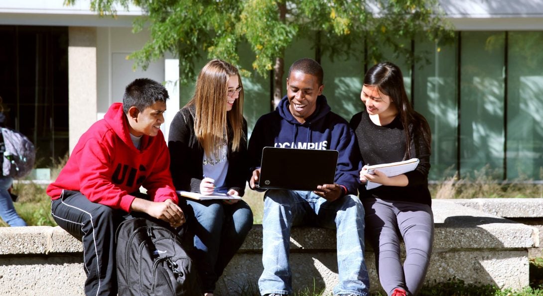 students in computer lab